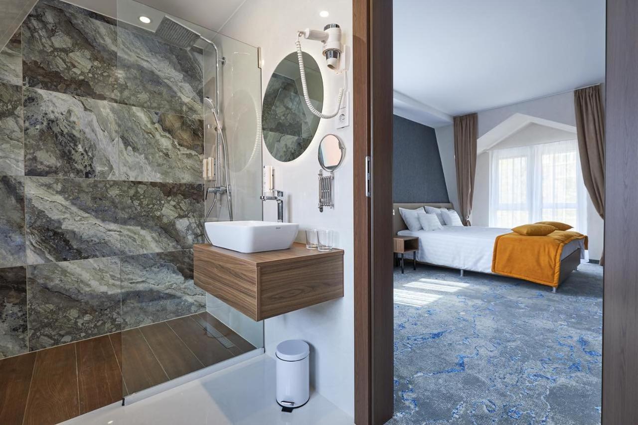 Hotel Crystal Hajdúszoboszló Eksteriør bilde